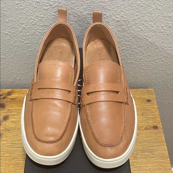 Vionic Shoes - Vionic Uptown Loafer, size 8